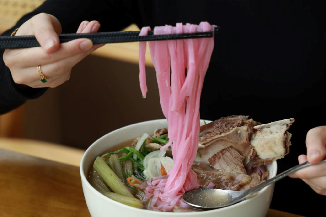 Lâm Đồng: Độc lạ phở atisô Đà Lạt