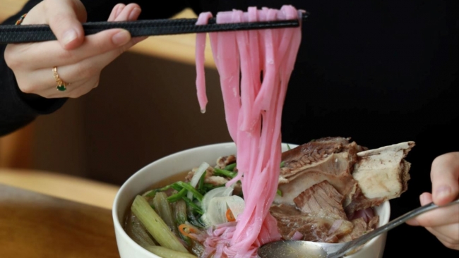 Lâm Đồng: Độc lạ phở atisô Đà Lạt