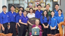 Tuổi trẻ Cần Thơ tri ân các Mẹ Việt Nam Anh hùng và gia đình chính sách
