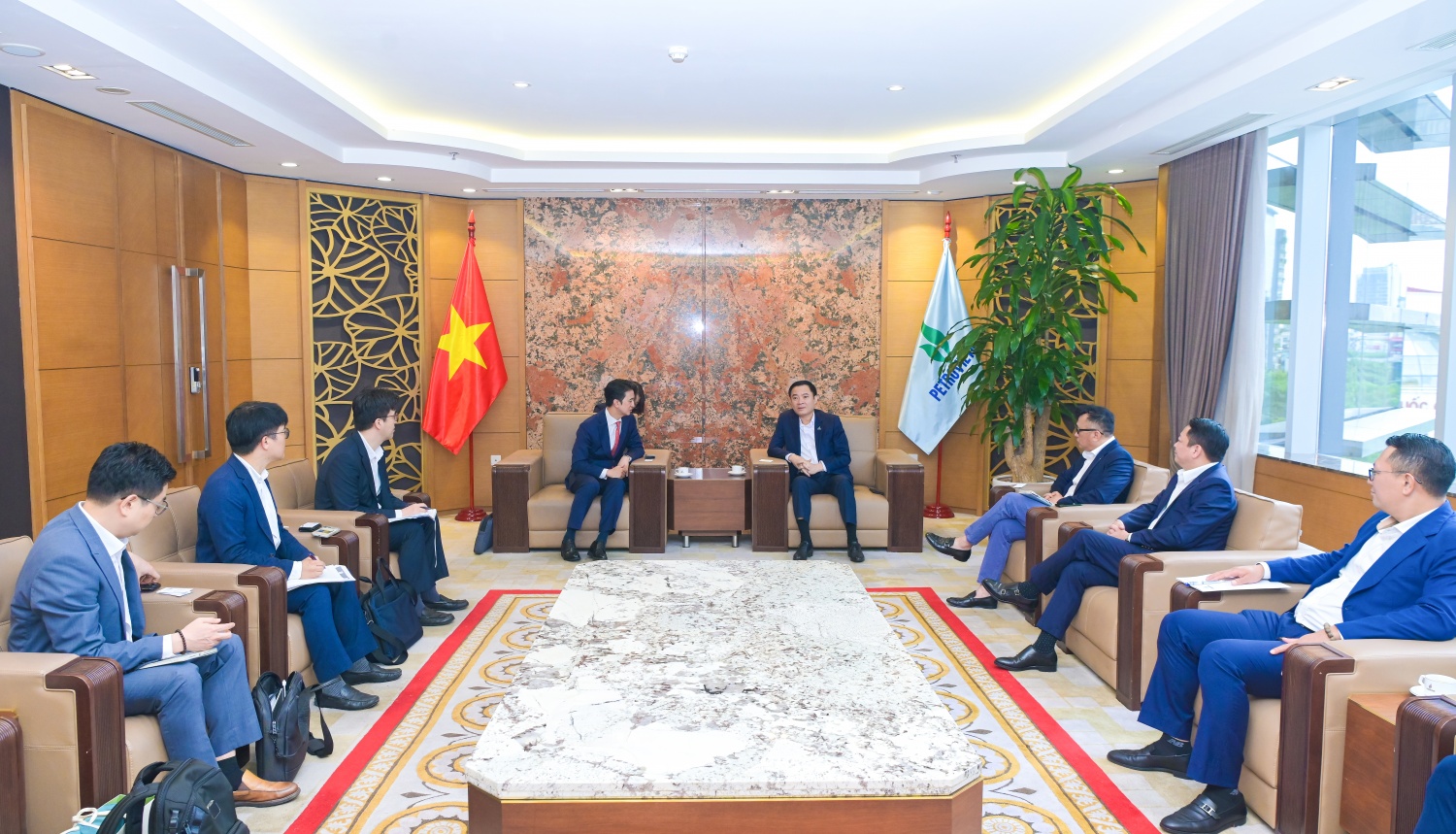 Petrovietnam và SK Innovation trao đổi hợp tác trong lĩnh vực năng lượng và công nghệ