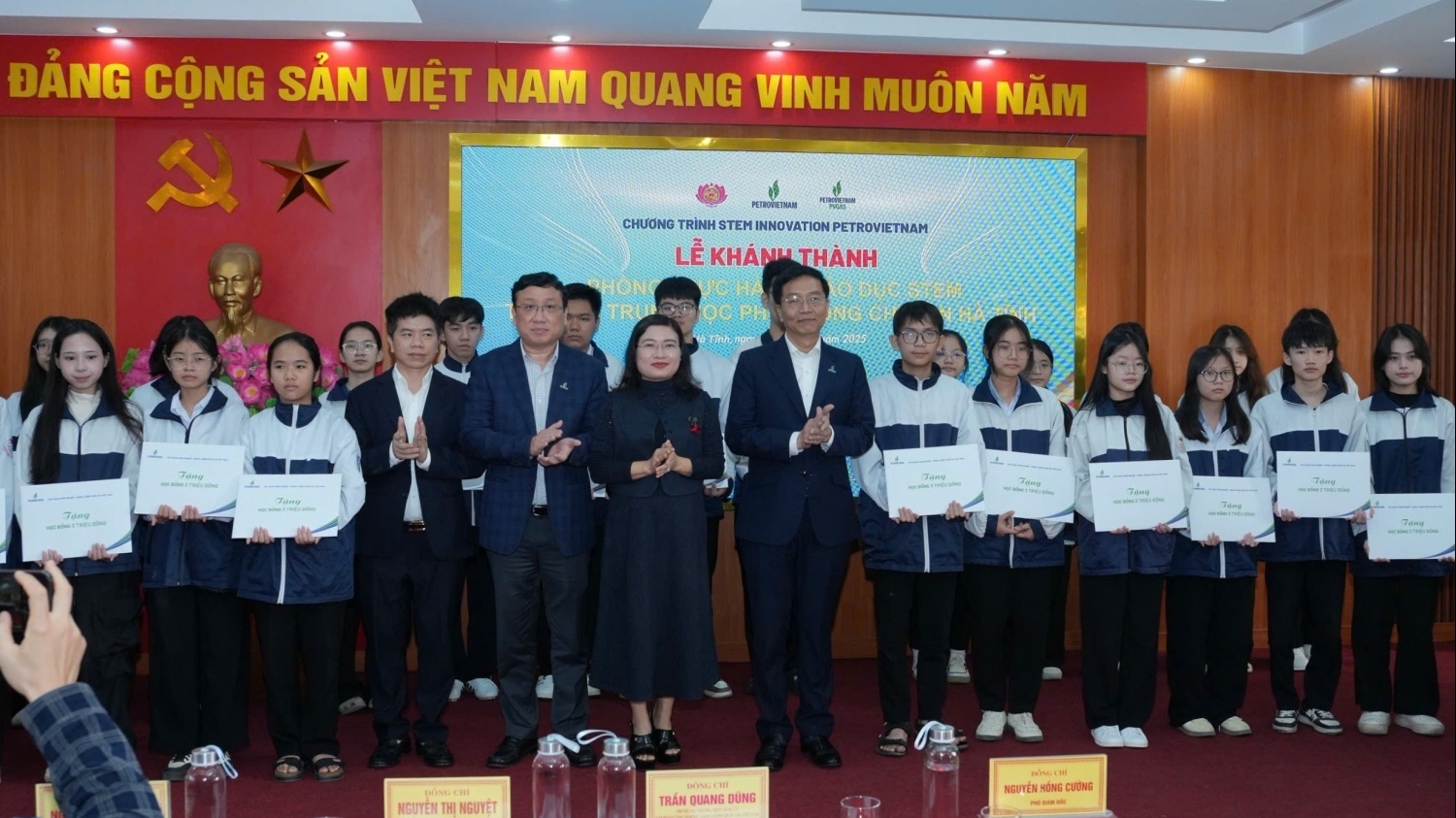 Petrovietnam khẳng định trách nhiệm xã hội, đồng hành cùng sự phát triển của Hà Tĩnh