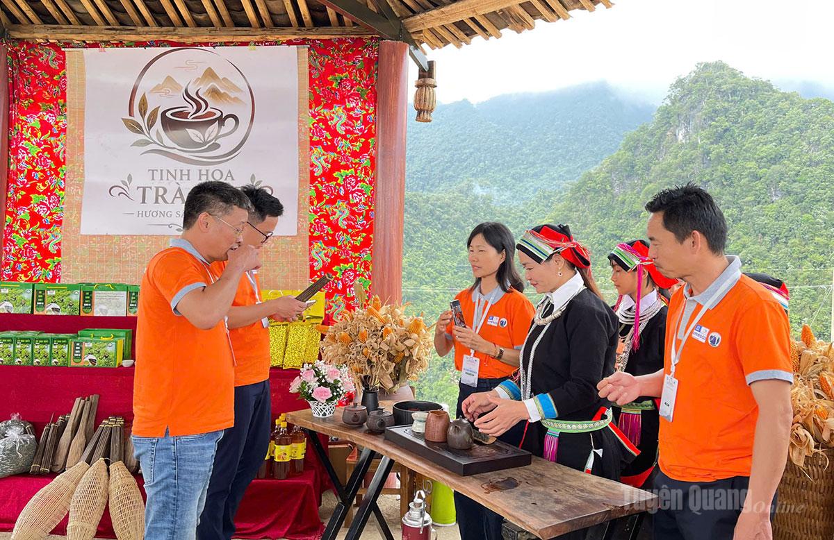 Tuyên Quang: Giữ văn hóa, khơi nguồn du lịch