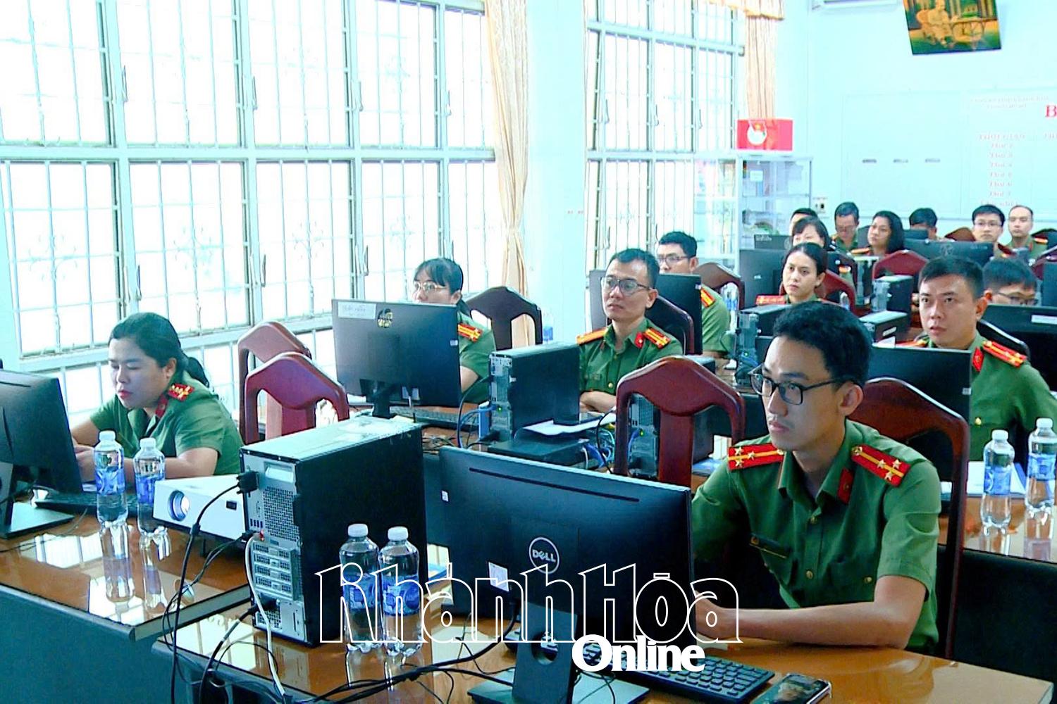 Khánh Hòa: Thúc đẩy chuyển đổi số sâu rộng, hiệu quả