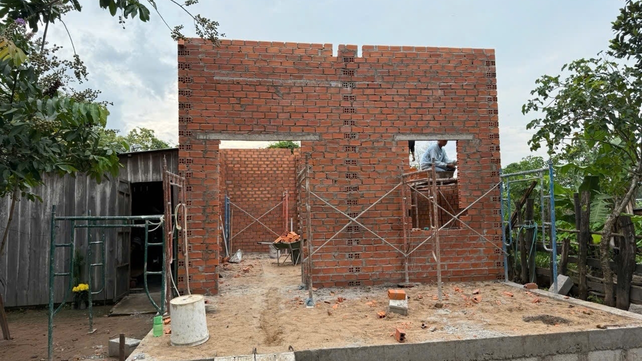 Lâm Đồng: Nhà mới sau mưa