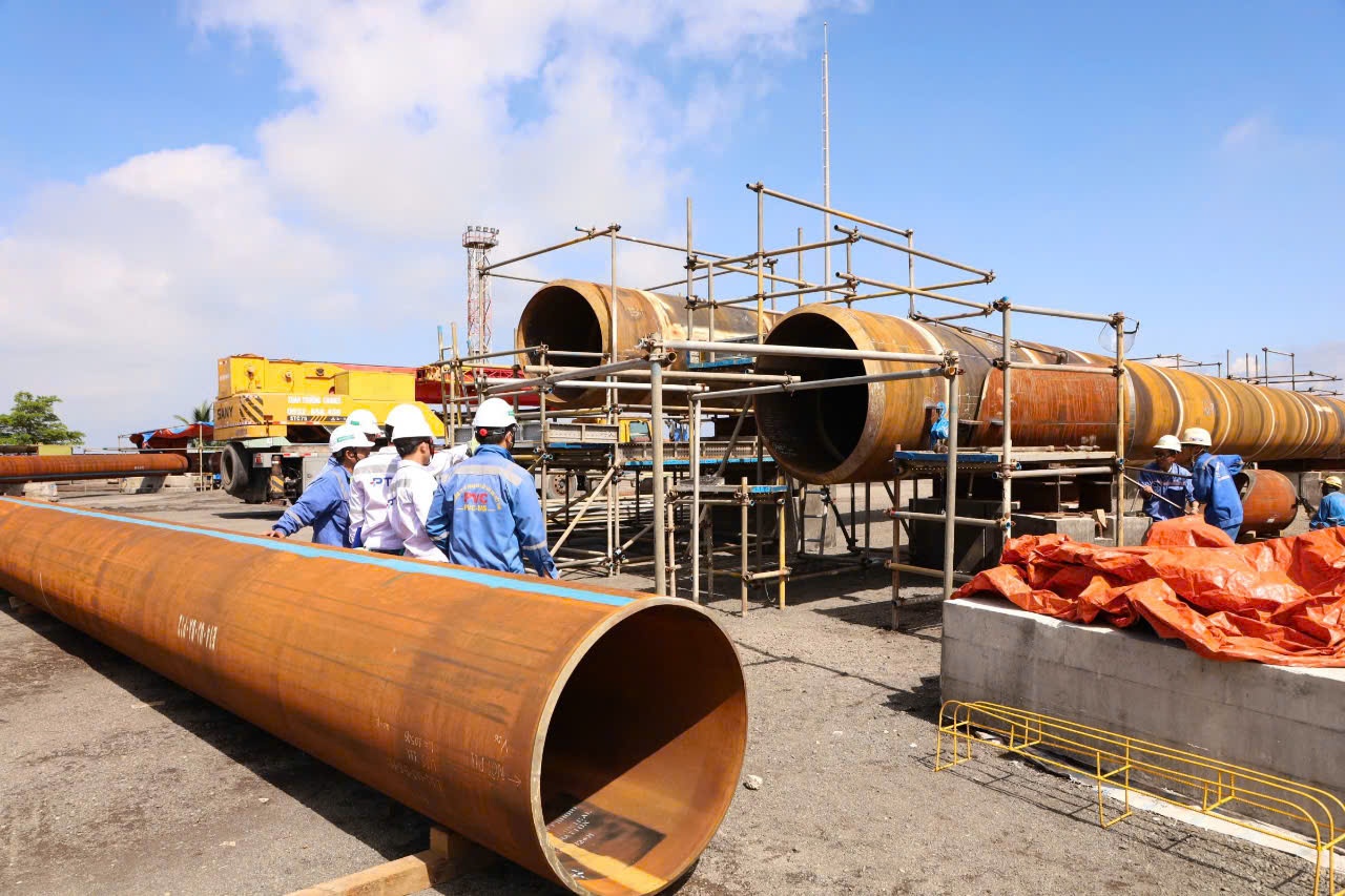 PETROCONs nỗ lực tạo khí thế, động lực mới trong sản xuất kinh doanh