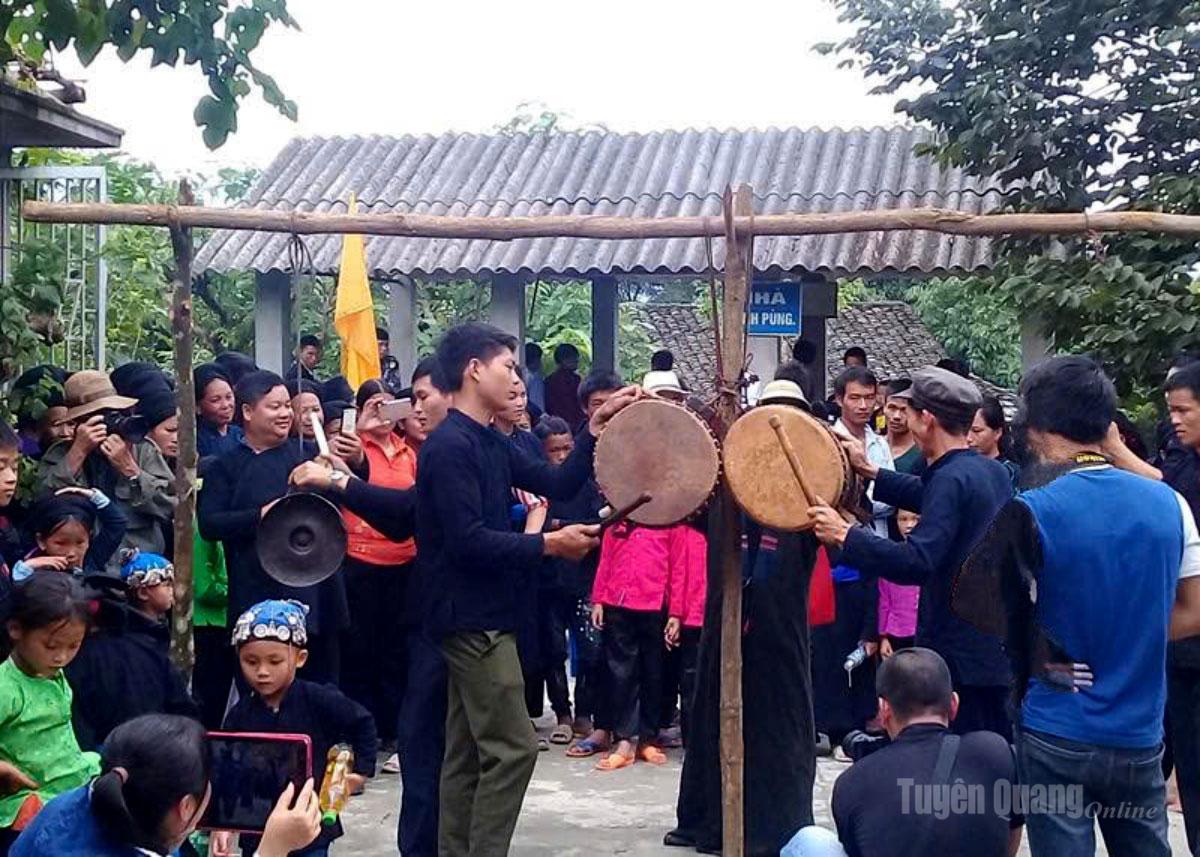 Tuyên Quang: Khu Cù Tê - Dấu ấn thiêng giữa mùa vàng của người La Chí