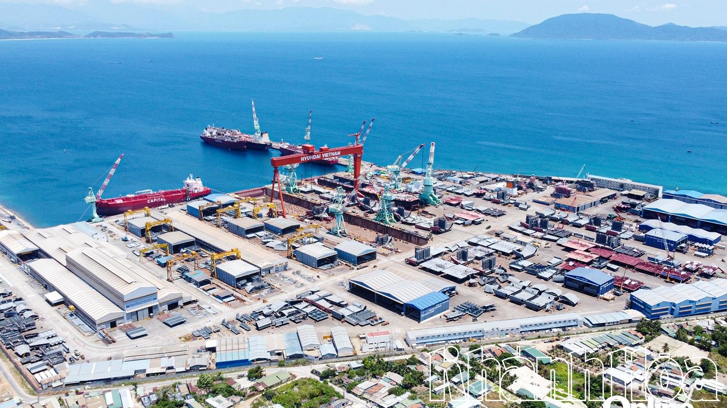Khánh Hòa: Phấn đấu trở thành trung tâm kinh tế biển trọng điểm