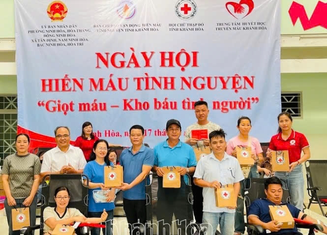 Khánh Hòa: Gần 500 người tham gia Ngày hội hiến máu tình nguyện