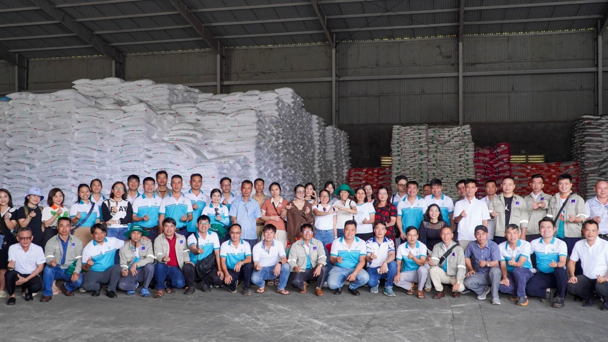 PVFCCo - Phú Mỹ gặp mặt nhà phân phối và khảo sát thị trường tại Đắk Lắk