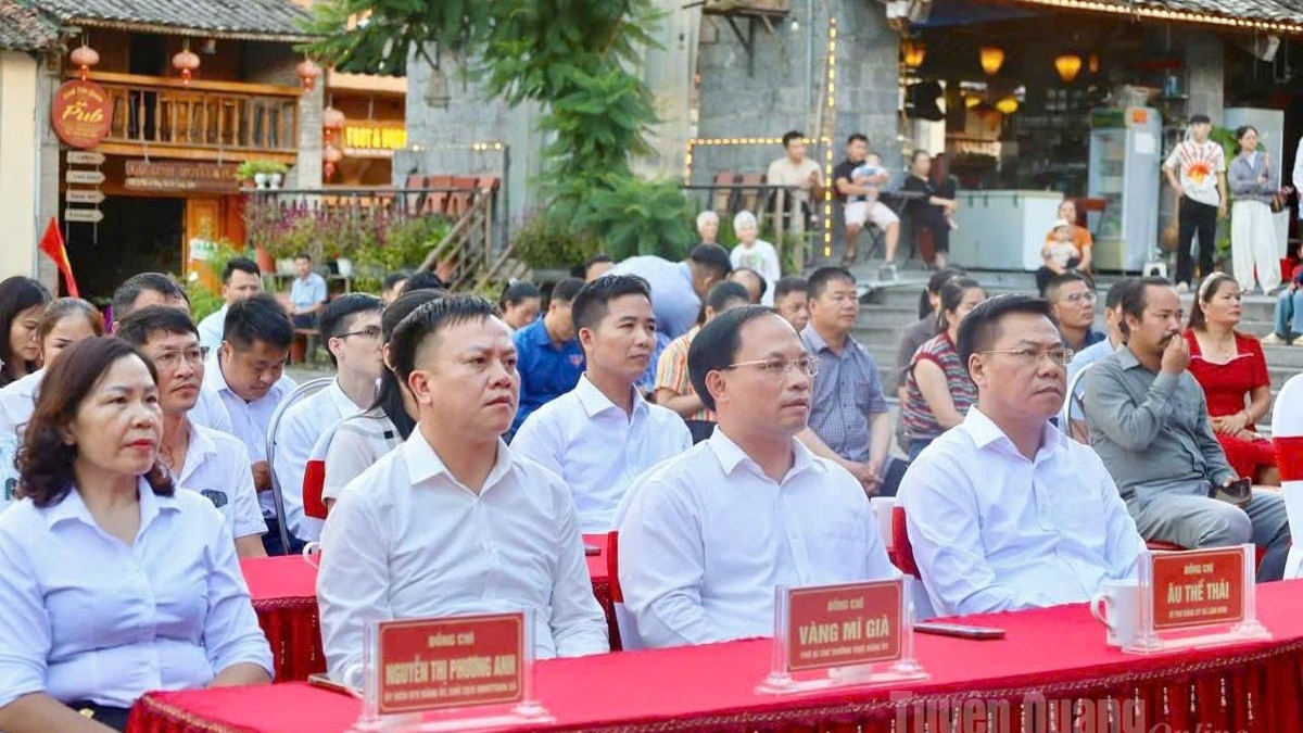 Tuyên Quang: Khánh thành công trình cổng Phố cổ Đồng Văn