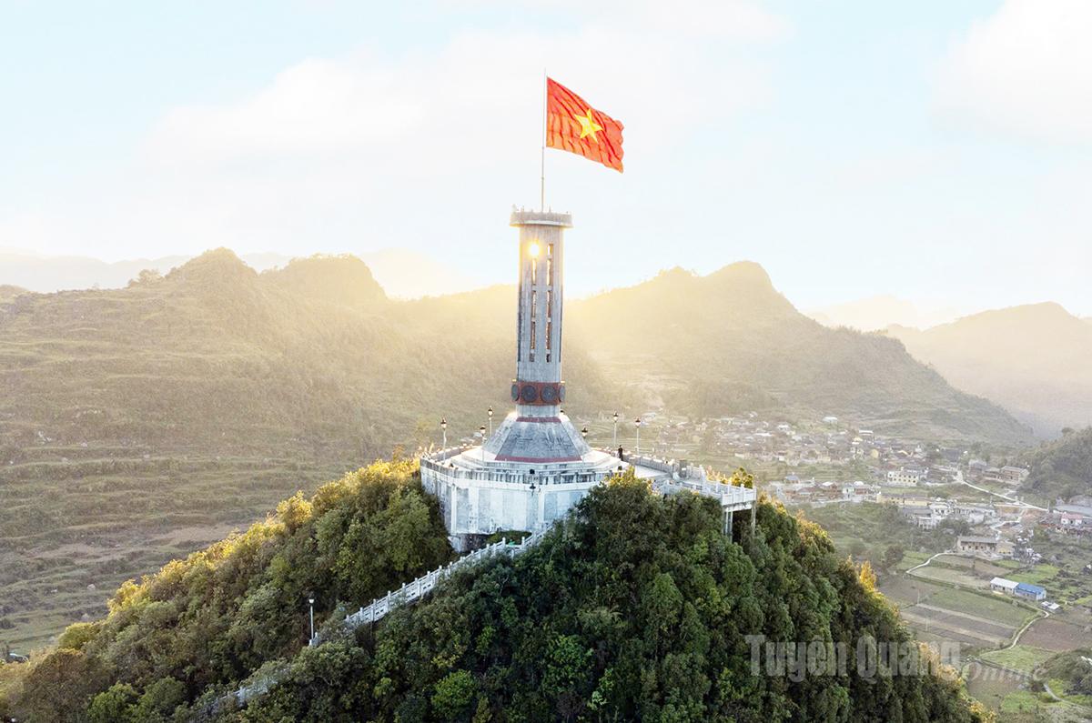 Tuyên Quang: Tiếng Quốc ca nơi địa đầu Tổ quốc