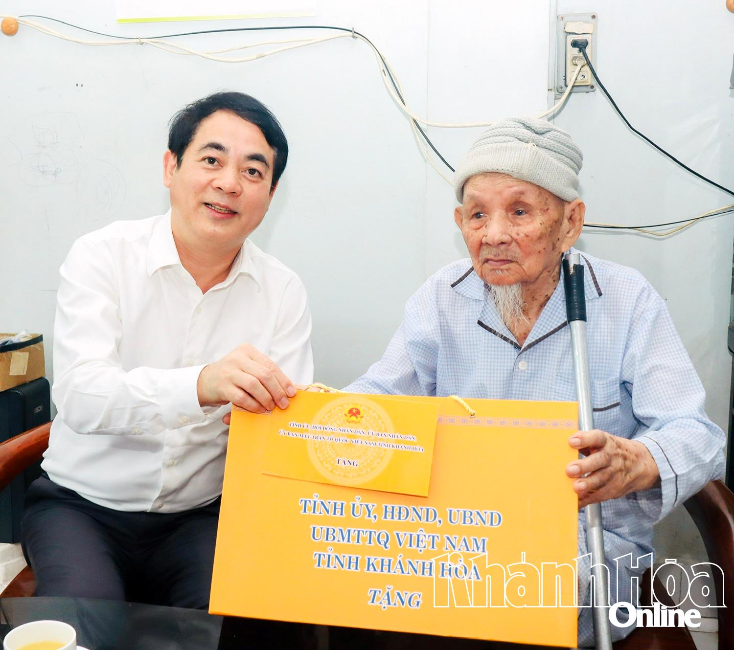 Khánh Hòa 80 năm vươn mình cùng đất nước