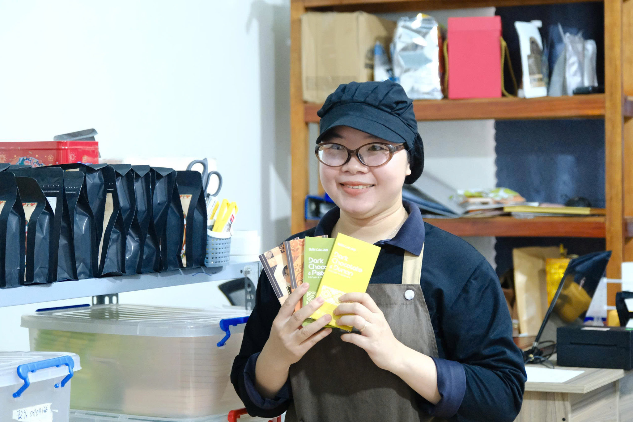 Lâm Đồng: Hai cô gái 9X đưa chocolate Cát Tiên ra thế giới