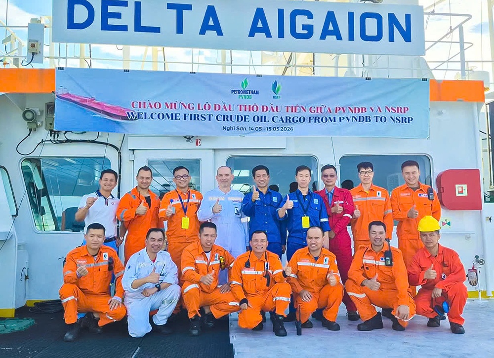 10 triệu thùng dầu thô và bước chuyển trong hoạt động thương mại quốc tế của PVNDB Chỉ trong thời gian ngắn của năm 2026, Chi nhánh Phân phối sản phẩm lọc dầu Nghi Sơn (PVNDB) đã giao dịch thành công khoảng 10 triệu thùng dầu thô, gồm 9 triệu thùng cung cấp cho Nhà máy Lọc hóa dầu Nghi Sơn (NSRP) và