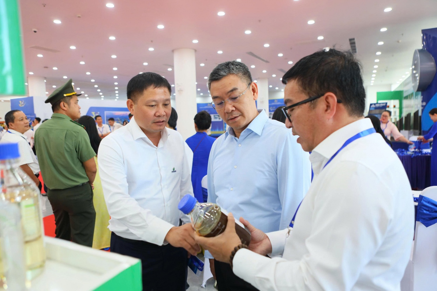BSR lan tỏa sản phẩm tại triển lãm kỷ niệm 30 năm thành lập Ban Quản lý Khu kinh tế Dung Quất BSR lan tỏa sản phẩm tại triển lãm kỷ niệm 30 năm thành lập Ban Quản lý Khu kinh tế Dung Quất