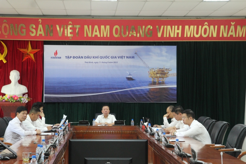 Tập đoàn Dầu khí Việt Nam phải giữ vai trò chủ lực trong bảo đảm an ninh năng lượng quốc gia Tập đoàn Dầu khí Việt Nam phải giữ vai trò chủ lực trong bảo đảm an ninh năng lượng quốc gia