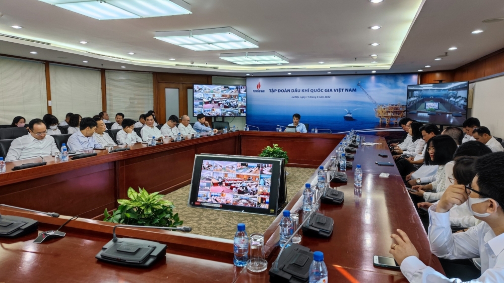 Tập đoàn Dầu khí Việt Nam phải giữ vai trò chủ lực trong bảo đảm an ninh năng lượng quốc gia Tập đoàn Dầu khí Việt Nam phải giữ vai trò chủ lực trong bảo đảm an ninh năng lượng quốc gia