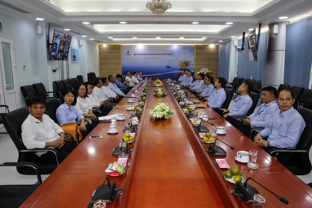 Tập đoàn Dầu khí Việt Nam phải giữ vai trò chủ lực trong bảo đảm an ninh năng lượng quốc gia Tập đoàn Dầu khí Việt Nam phải giữ vai trò chủ lực trong bảo đảm an ninh năng lượng quốc gia