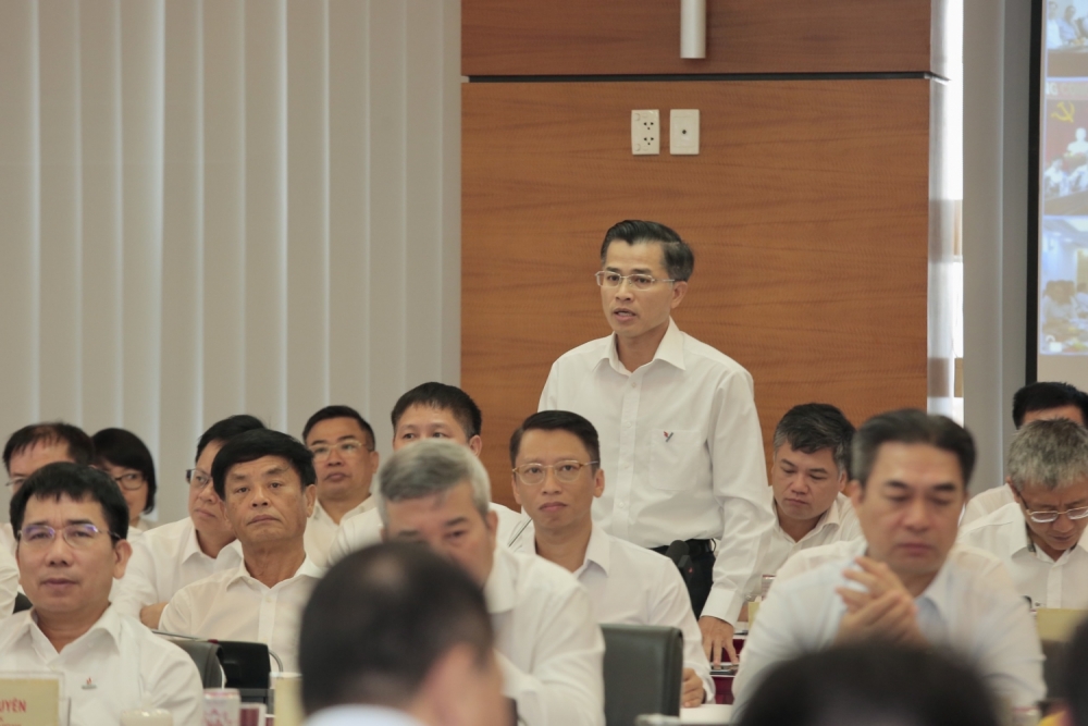 Tập đoàn Dầu khí Việt Nam phải giữ vai trò chủ lực trong bảo đảm an ninh năng lượng quốc gia Tập đoàn Dầu khí Việt Nam phải giữ vai trò chủ lực trong bảo đảm an ninh năng lượng quốc gia