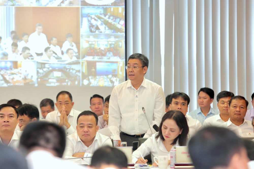 Tập đoàn Dầu khí Việt Nam phải giữ vai trò chủ lực trong bảo đảm an ninh năng lượng quốc gia Tập đoàn Dầu khí Việt Nam phải giữ vai trò chủ lực trong bảo đảm an ninh năng lượng quốc gia