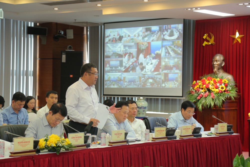 Tập đoàn Dầu khí Việt Nam phải giữ vai trò chủ lực trong bảo đảm an ninh năng lượng quốc gia Tập đoàn Dầu khí Việt Nam phải giữ vai trò chủ lực trong bảo đảm an ninh năng lượng quốc gia