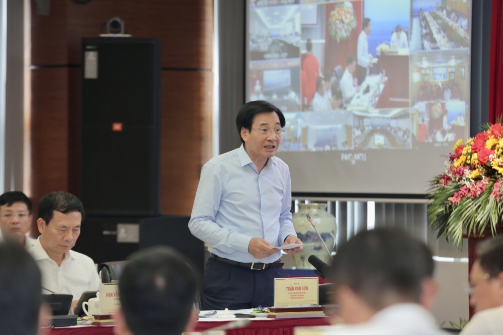 Tập đoàn Dầu khí Việt Nam phải giữ vai trò chủ lực trong bảo đảm an ninh năng lượng quốc gia Tập đoàn Dầu khí Việt Nam phải giữ vai trò chủ lực trong bảo đảm an ninh năng lượng quốc gia