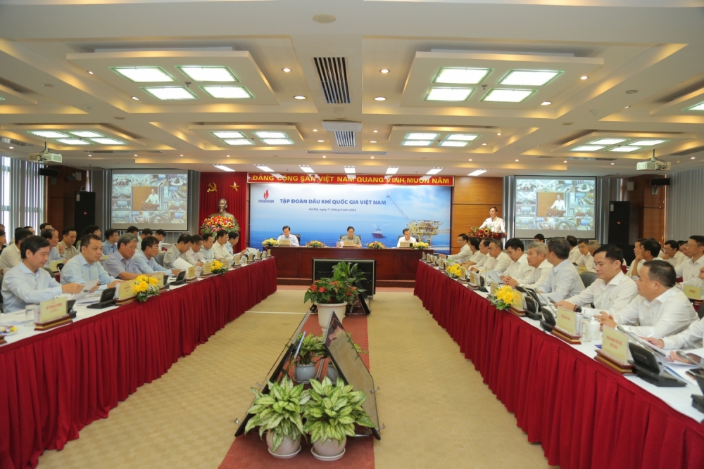 Tập đoàn Dầu khí Việt Nam phải giữ vai trò chủ lực trong bảo đảm an ninh năng lượng quốc gia Tập đoàn Dầu khí Việt Nam phải giữ vai trò chủ lực trong bảo đảm an ninh năng lượng quốc gia
