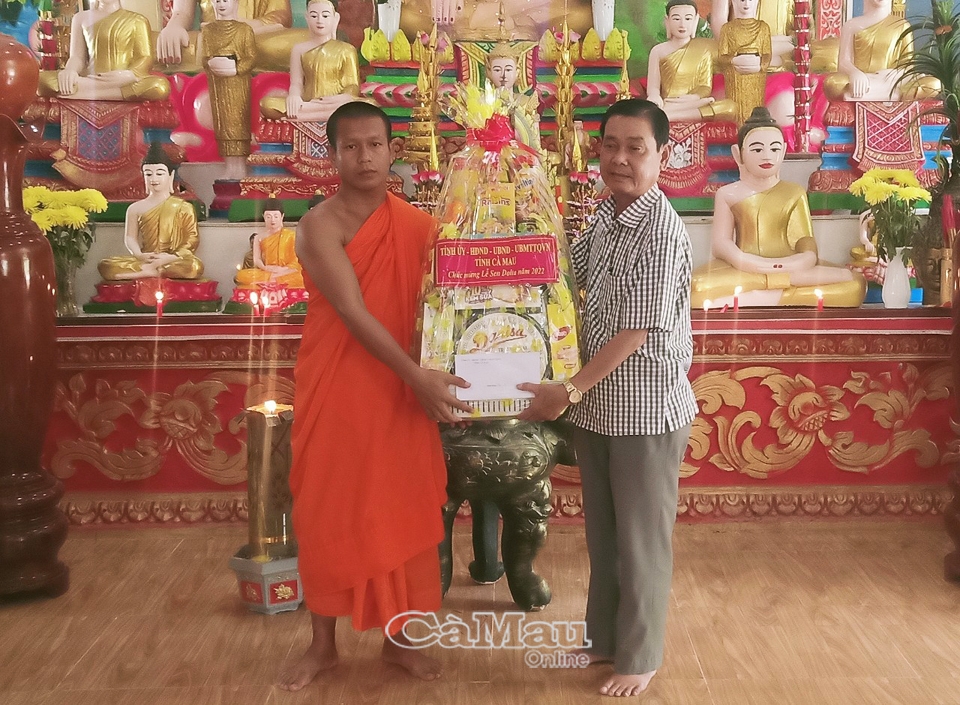 Cà Mau: Chúc mừng đồng bào Khmer đón lễ Sene Dolta vui tươi, đầm ấm