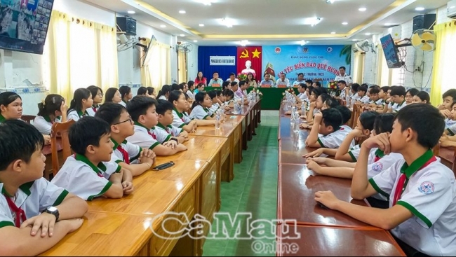 Cà Mau: “Em yêu biển, đảo quê hương”