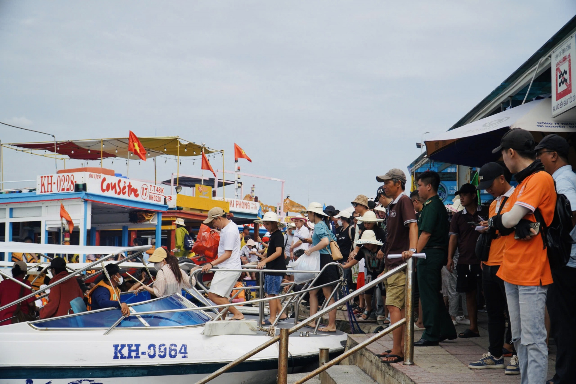 Khánh Hòa: Du lịch tăng tốc về đích sớm