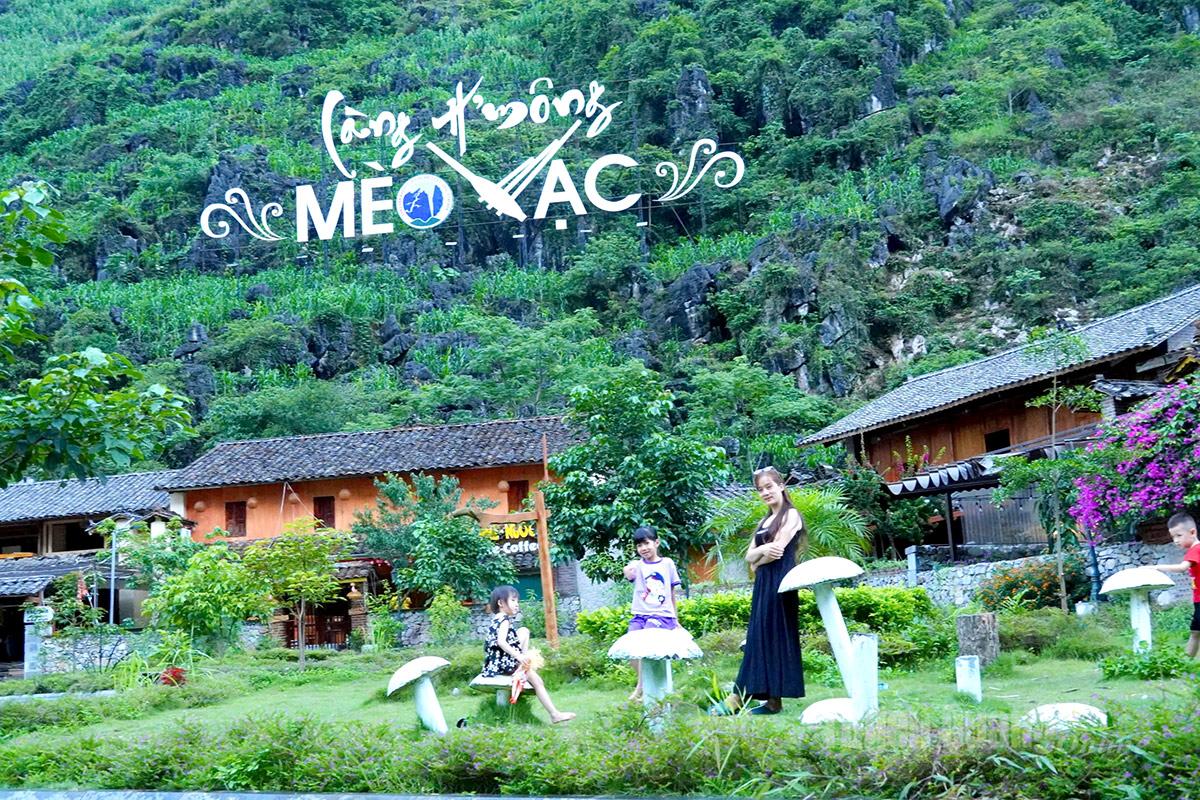 Tuyên Quang: Pả Vi Hạ - Nơi bản sắc Mông thắp sáng giữa Cao nguyên đá Đồng Văn