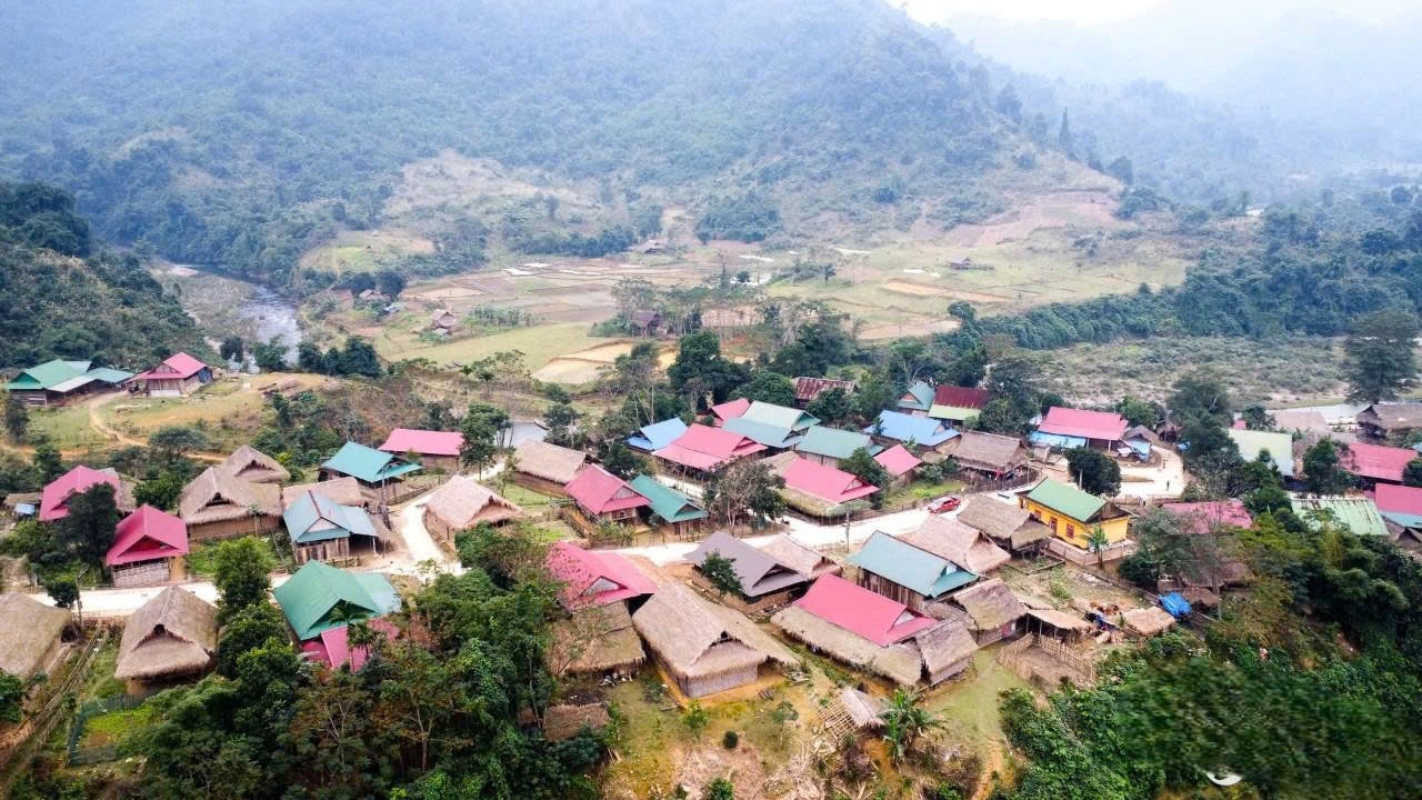 Trong gió mới Đan Lai