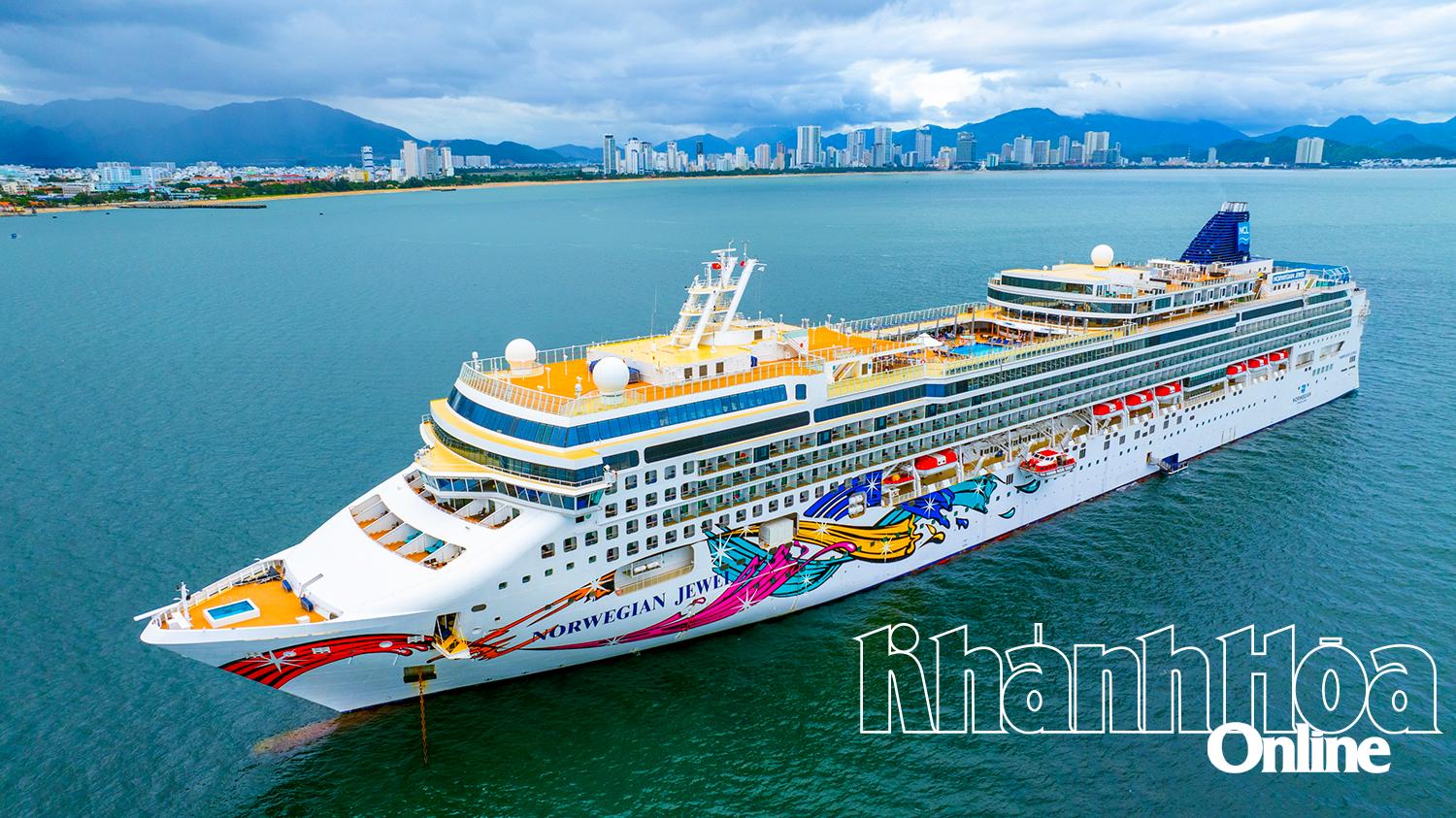 Khánh Hòa hướng đến trung tâm du lịch hàng đầu Đông Nam Á