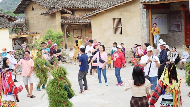 Tuyên Quang đón gần 3 triệu lượt du khách
