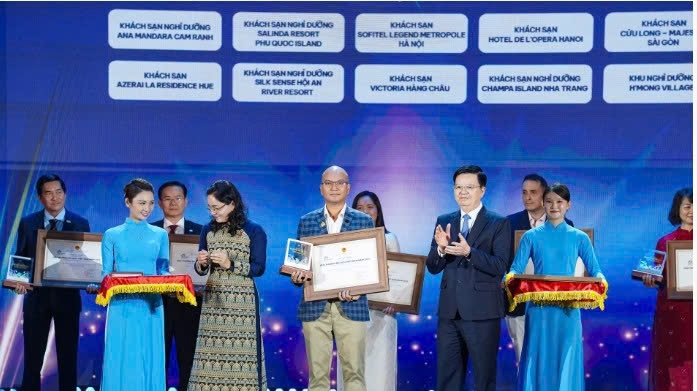 Khánh Hòa thắng lớn tại Giải thưởng Du lịch Việt Nam 2025