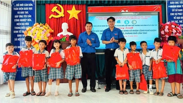 Cần Thơ: Chắp cánh ước mơ
