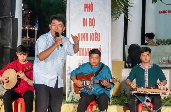 Cần Thơ: Bền bỉ giữ hồn cốt di sản