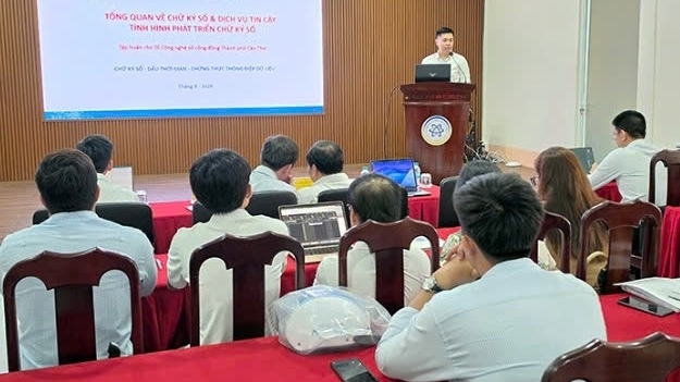 Cần Thơ đẩy mạnh chuyển đổi số toàn dân
