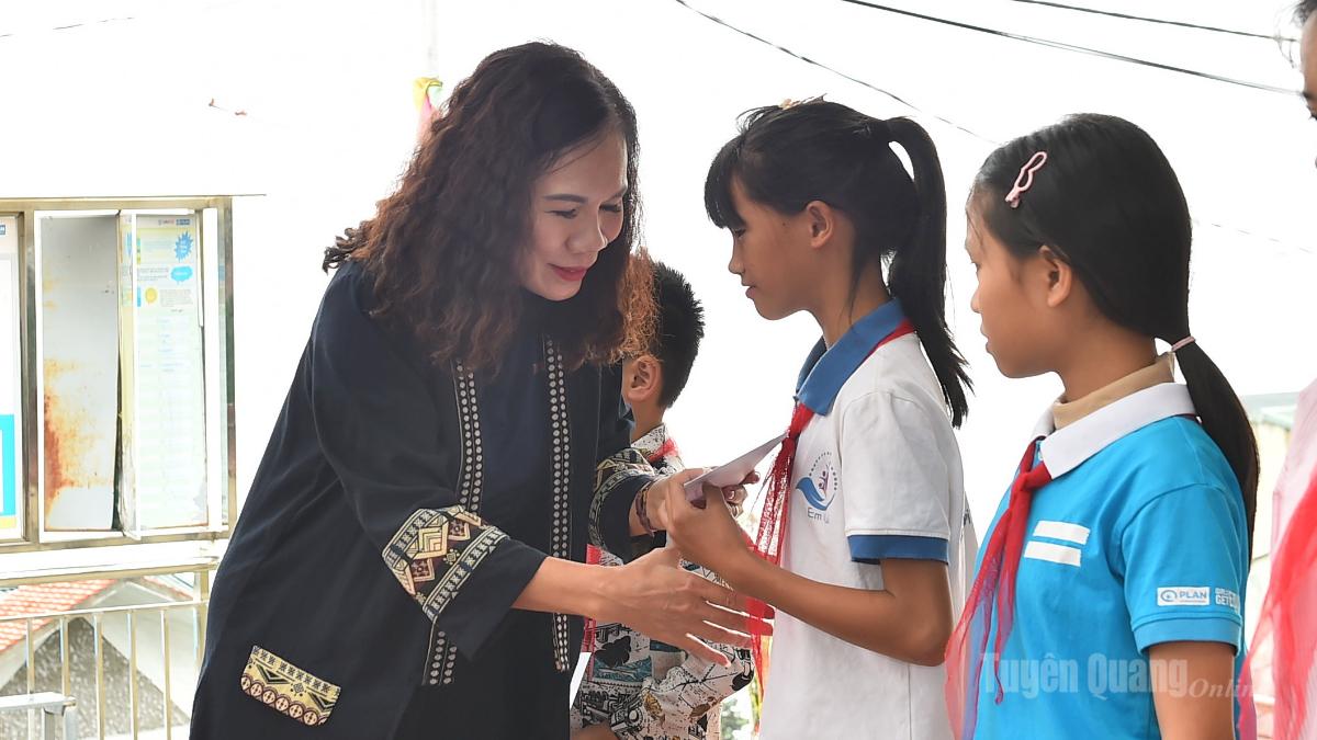 Tuyên Quang: Chương trình Trung thu yêu thương năm 2026 tại xã Bản Máy