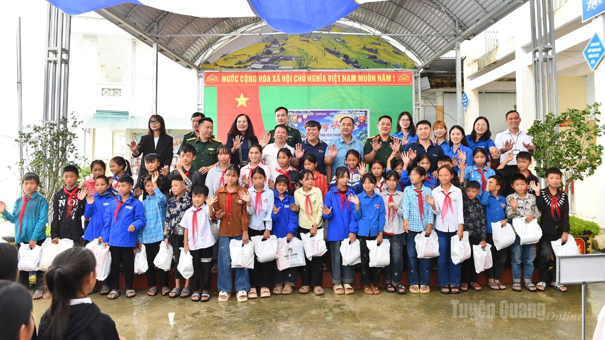 Tuyên Quang: Chương trình Trung thu yêu thương năm 2026 tại xã Bản Máy