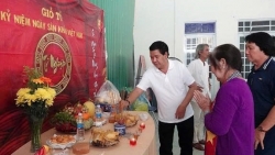 Cần Thơ: Giỗ Tổ Sân khấu - Tìm về để bước tiếp...