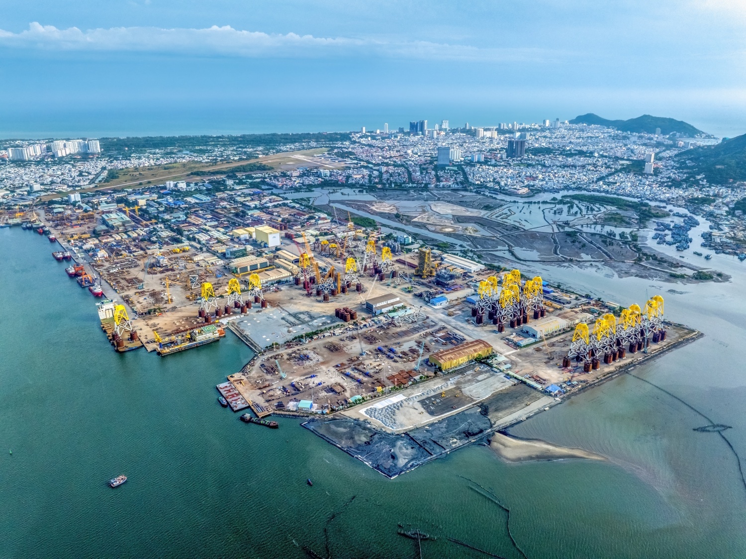 PETROVIETNAM: Làm chủ năng lực tổng thầu EPC công trình dầu khí ngoài khơi
