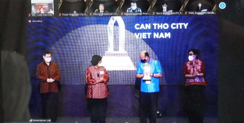 Thành phố Cần Thơ vinh dự nhận Giải thưởng thành phố ASEAN bền vững môi trường