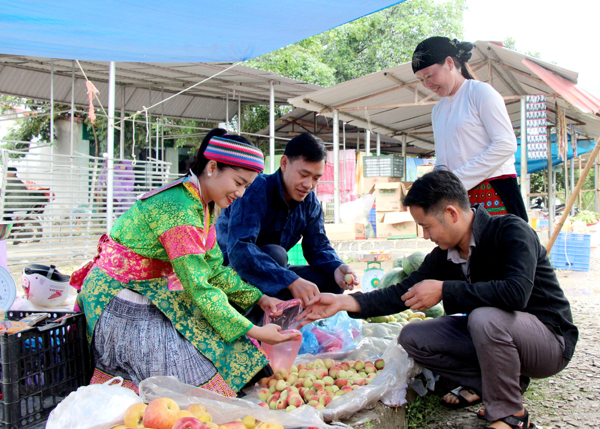 Hà Giang: Một thoáng chợ phiên Tráng Kìm