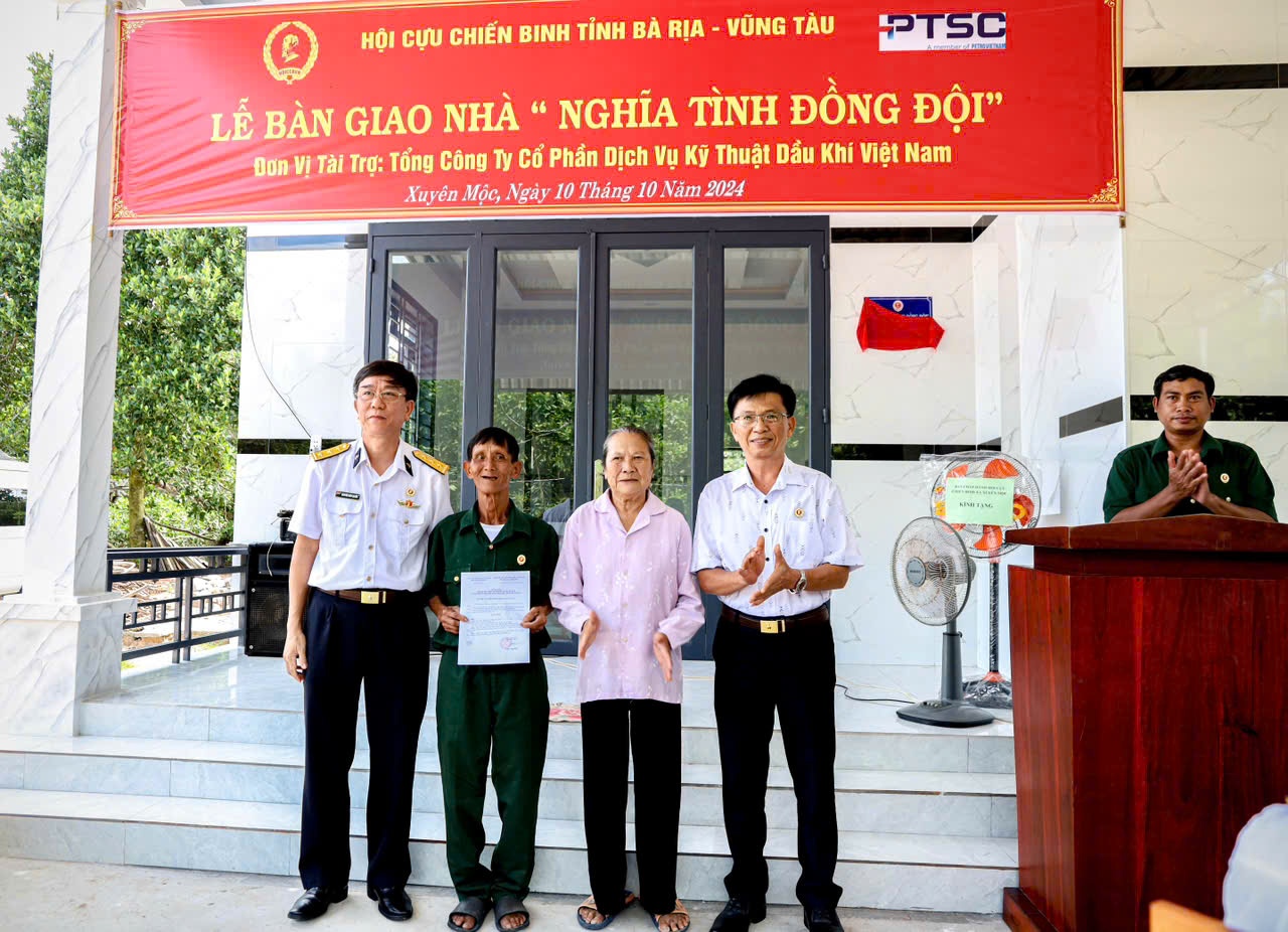 Hội Cựu chiến binh PTSC bàn giao nhà “Nghĩa tình đồng đội”