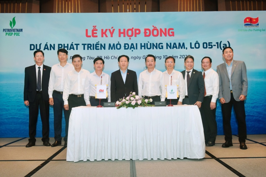 PVEP POC và Vietsovpetro ký kết hợp đồng EPCI dự án phát triển mỏ Đại Hùng Nam, Lô 05-1(a)