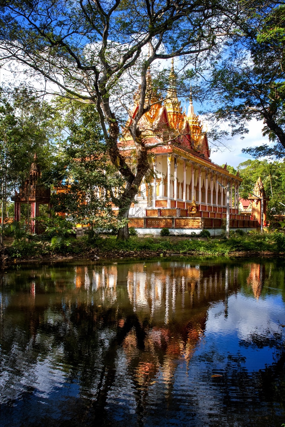 Prasat Kong - Ngôi chùa cổ nhất miền Tây