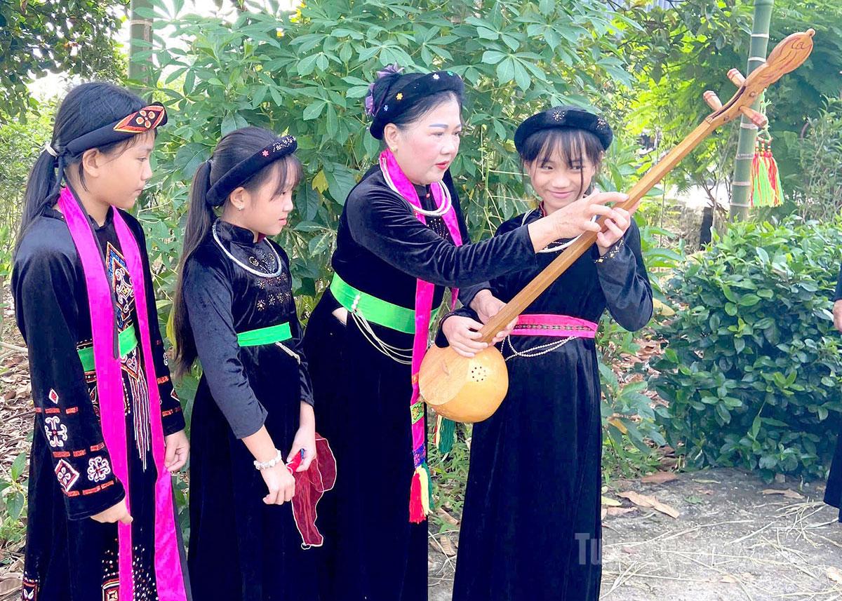 Tuyên Quang: Nơi ươm mầm tình yêu hát Then, đàn Tính