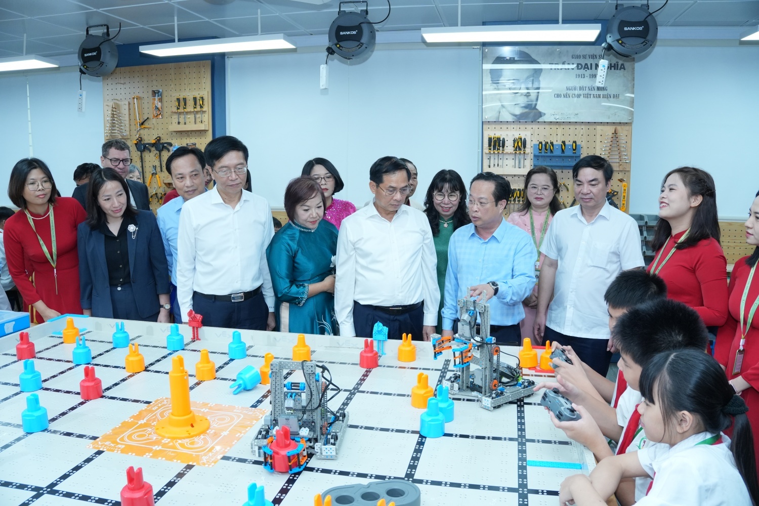 Lan tỏa tinh thần đổi mới sáng tạo từ chương trình “STEM Innovation Petrovietnam”