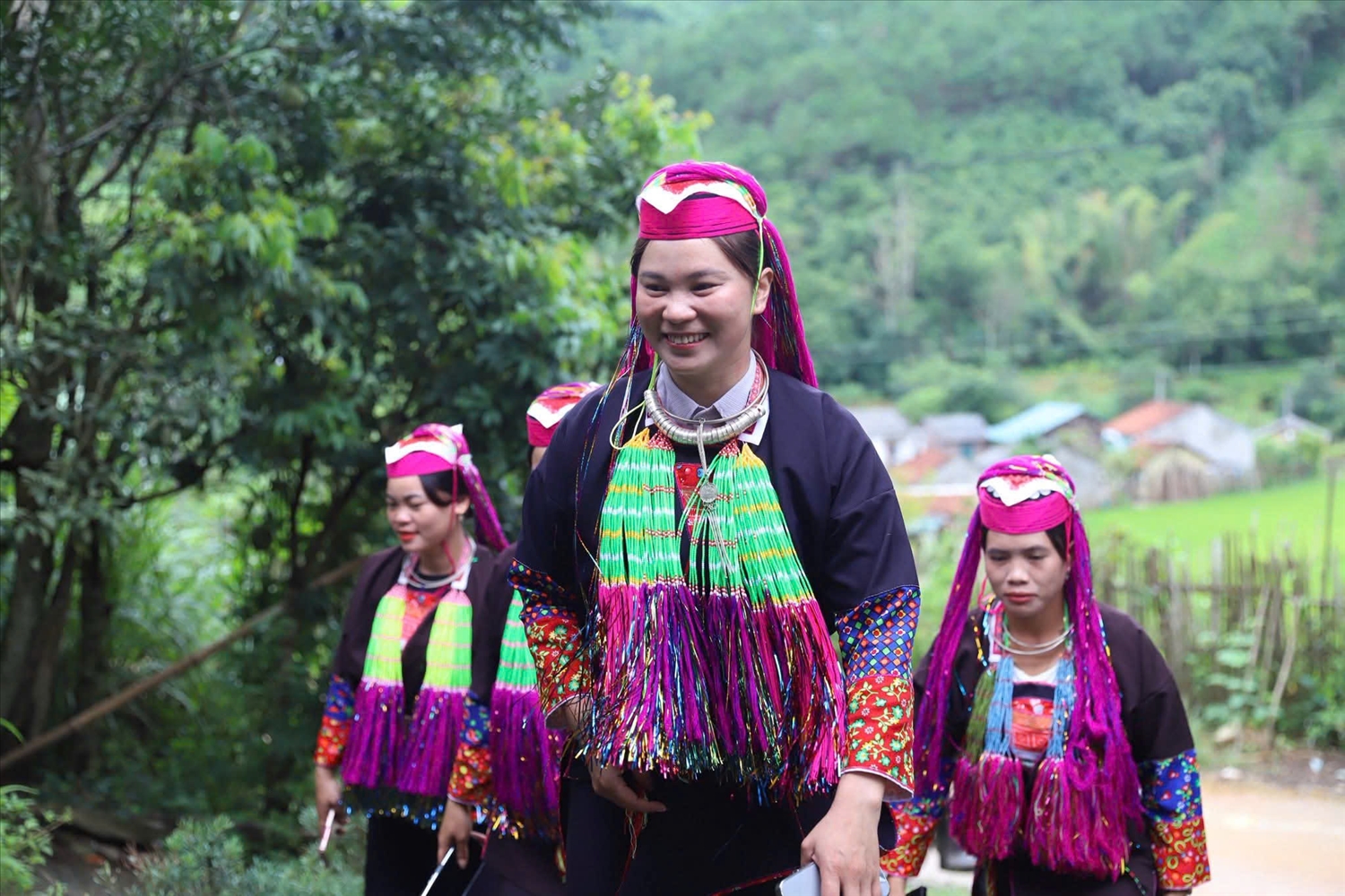 Nữ Bí thư "thắp lửa" bản sắc Dao Thanh Y ở Bình Liêu